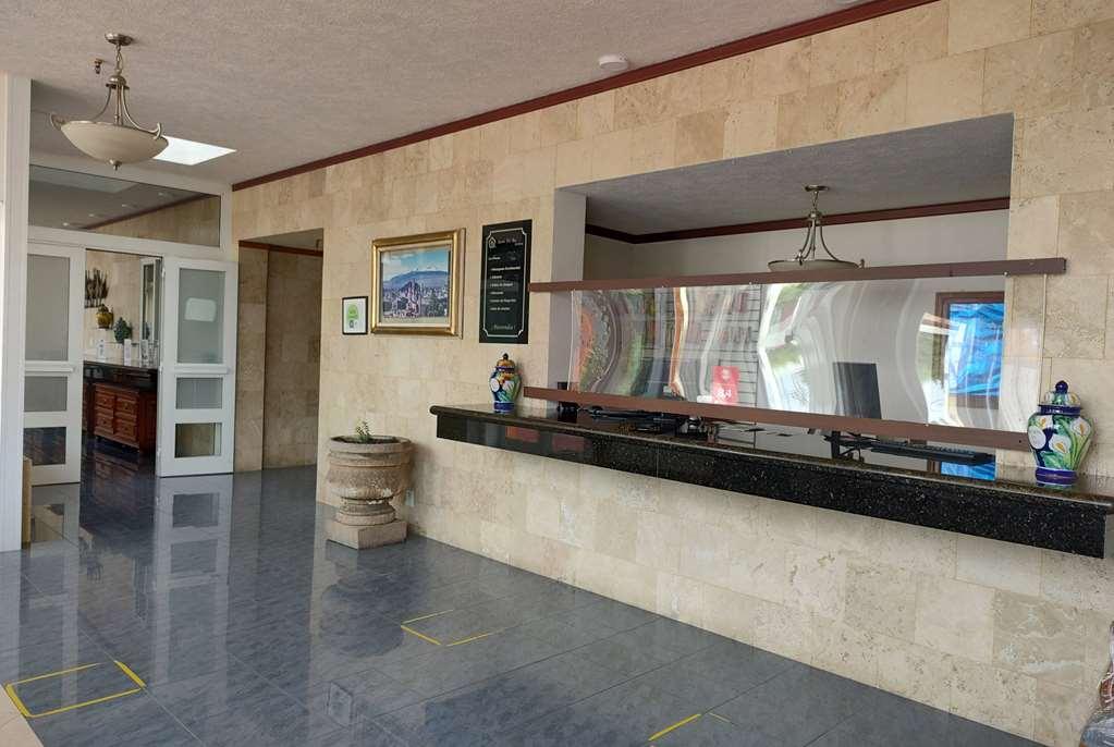 Howard Johnson By Wyndham טולוקה מראה פנימי תמונה