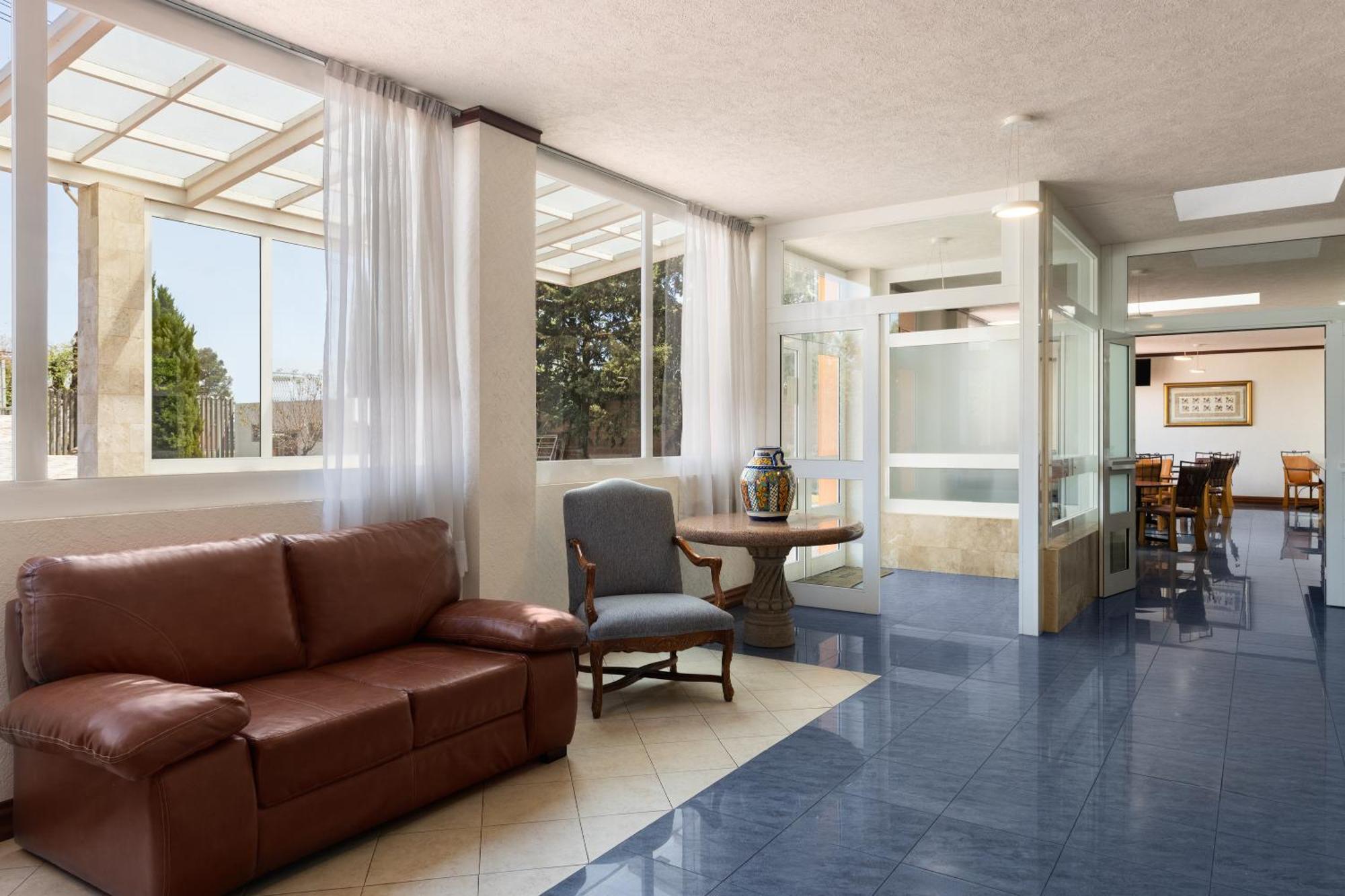 Howard Johnson By Wyndham טולוקה מראה חיצוני תמונה